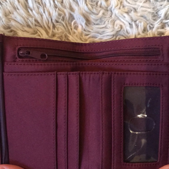 Nine West reptile print plum color wallet NWOT - Picture 3 of 4